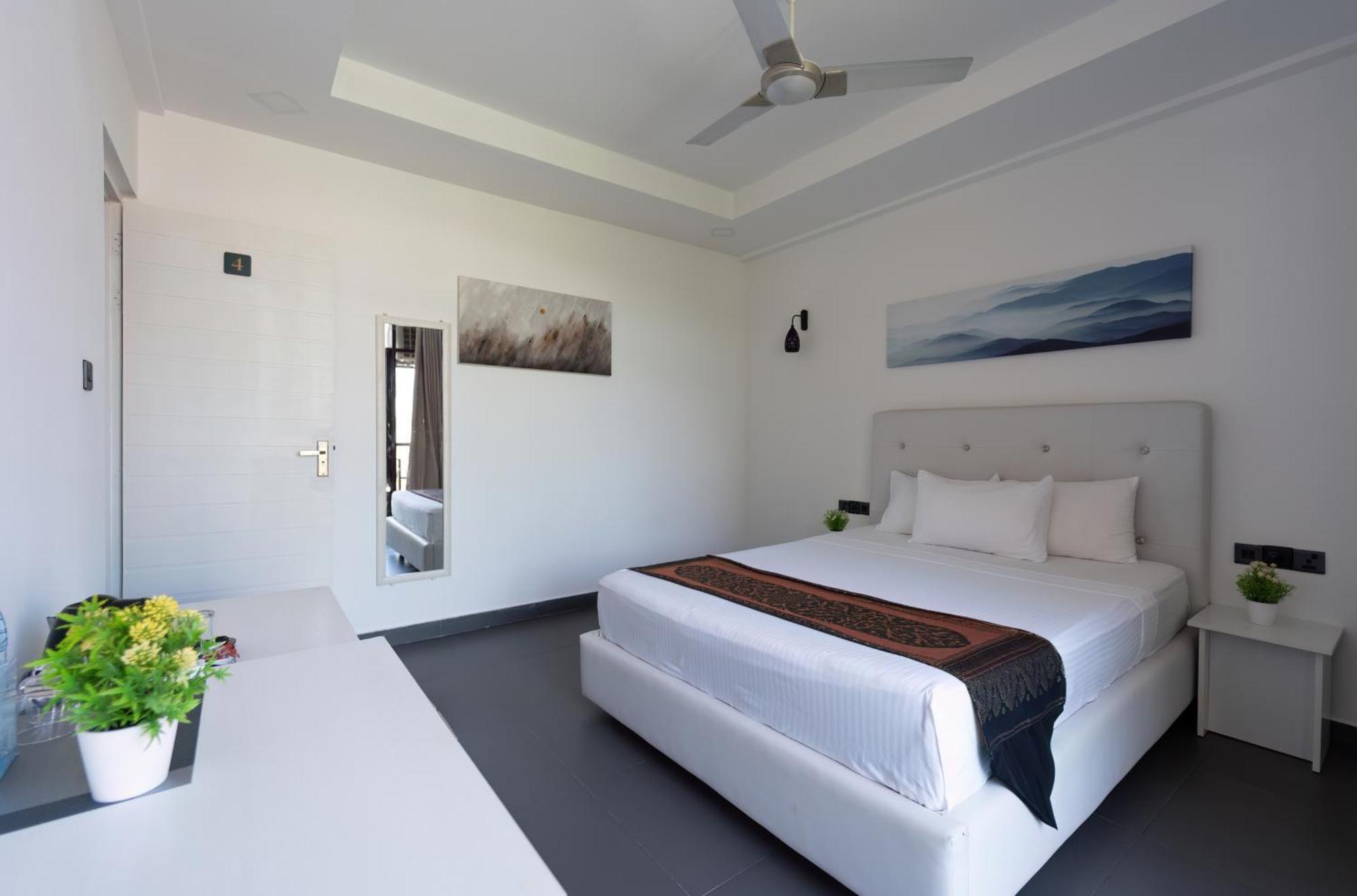 Silver Oasis Maldives Huraa Esterno foto