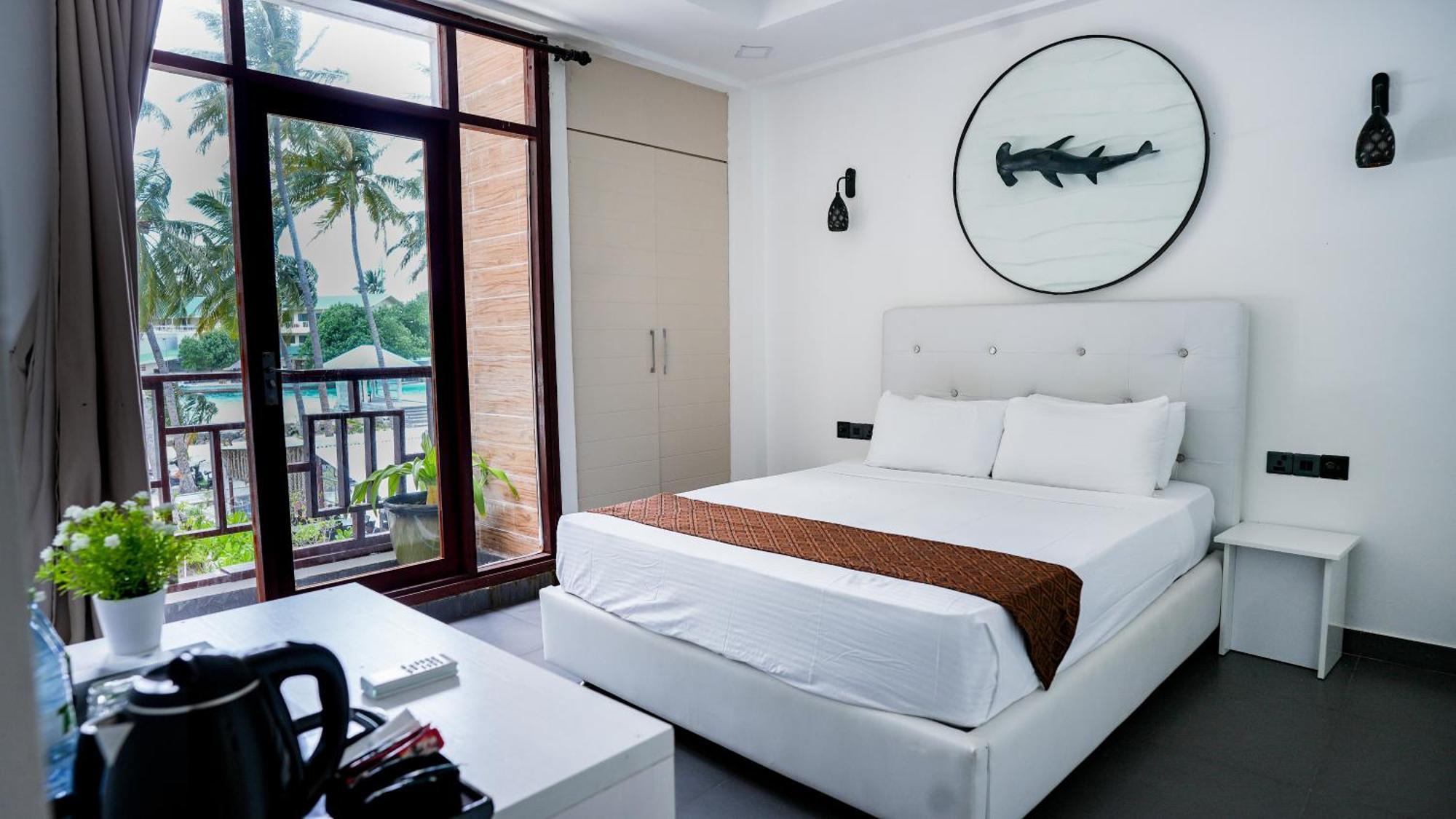 Silver Oasis Maldives Huraa Esterno foto